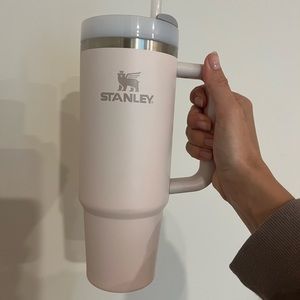 Light pink used 30oz Stanley